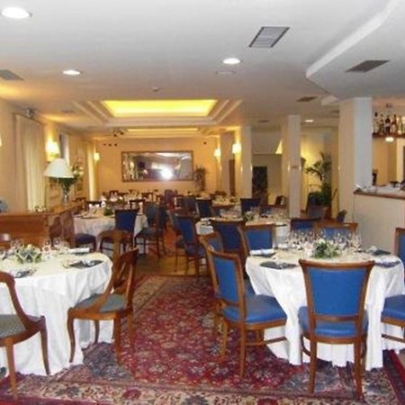 Hotel Villa Savoia Turin Bagian luar foto