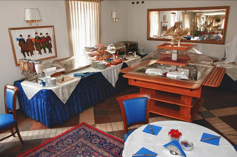 Hotel Villa Savoia Turin Bagian luar foto