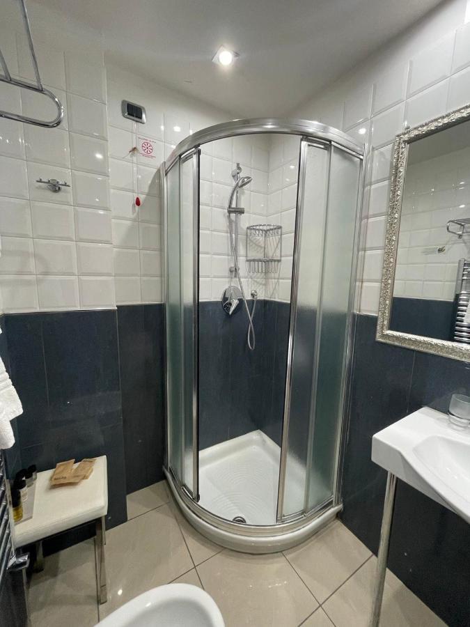 Hotel Villa Savoia Turin Bagian luar foto