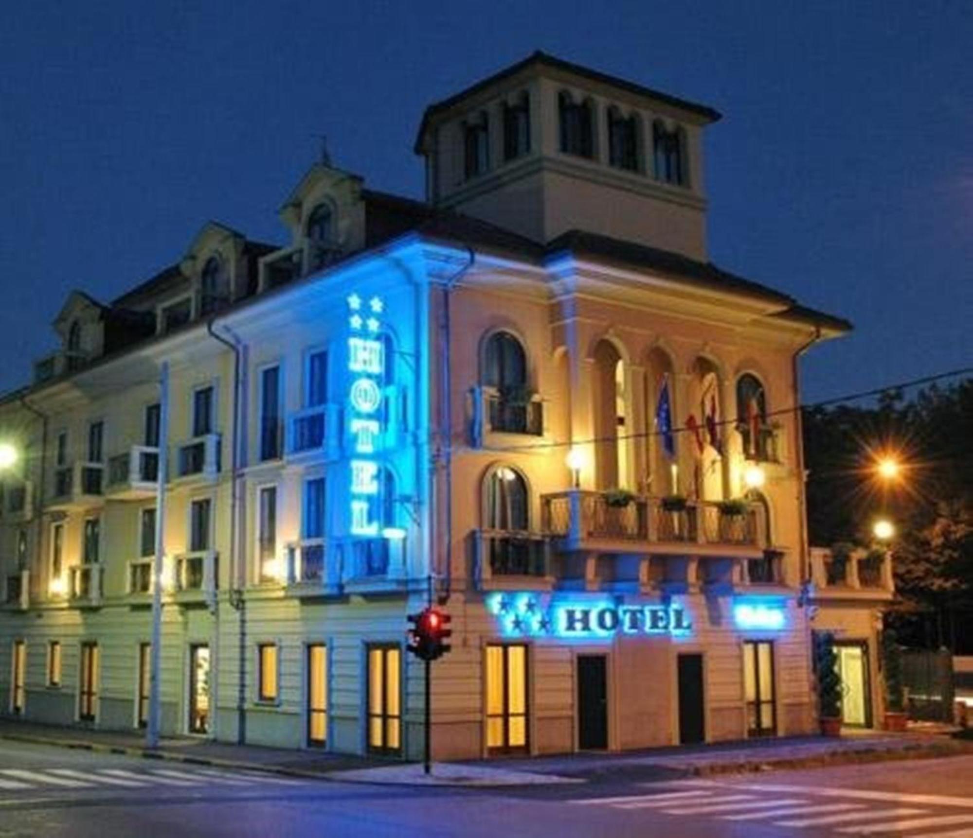 Hotel Villa Savoia Turin Bagian luar foto