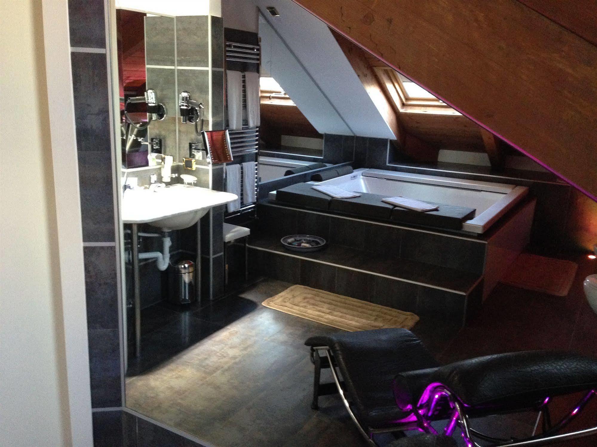 Hotel Villa Savoia Turin Bagian luar foto