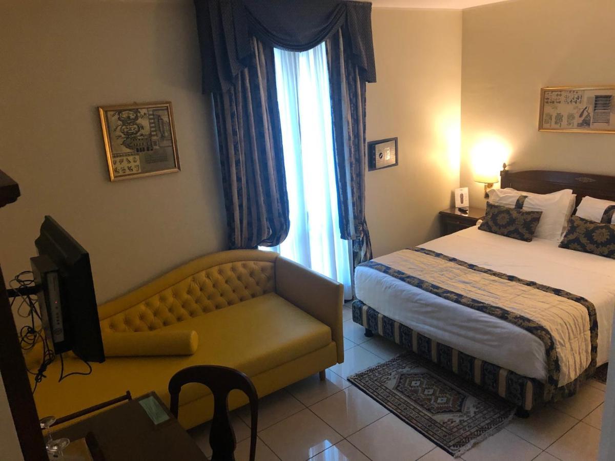 Hotel Villa Savoia Turin Bagian luar foto